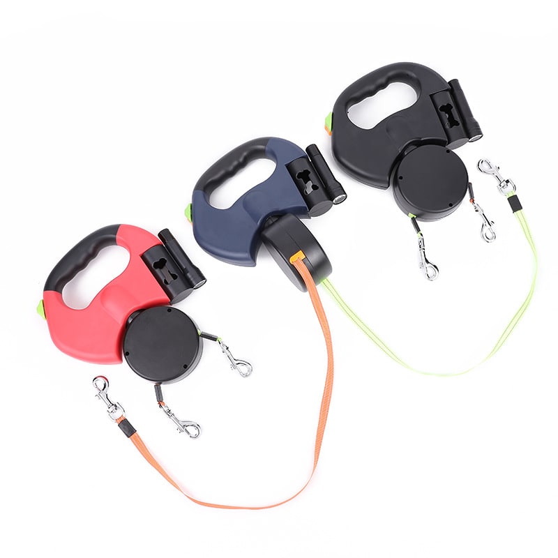 Dual Dog Leash Retractable with LED Flashlight and Bag Dispenser 360 Swivel - Image 10