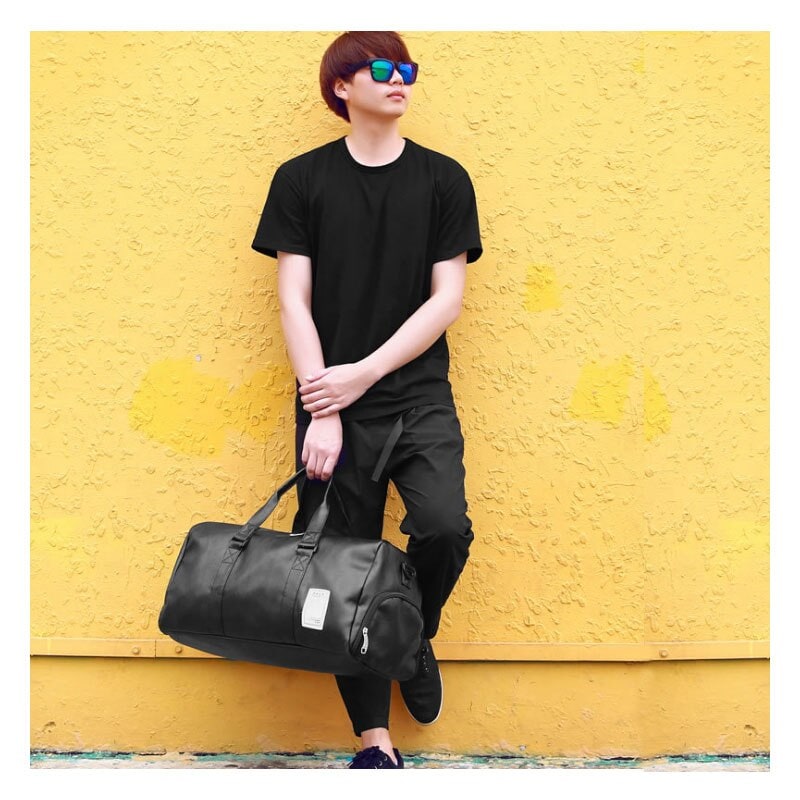 Duffle Bag for Gym and Workout with Faux Leather Shoulder Strap and Zippered Pockets - Image 4