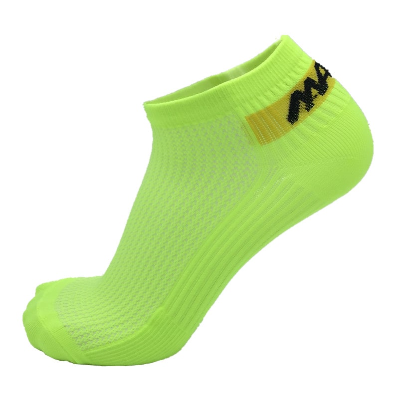 Men's Ankle Athletic Socks with Compression Support and Moisture Wicking - Image 3