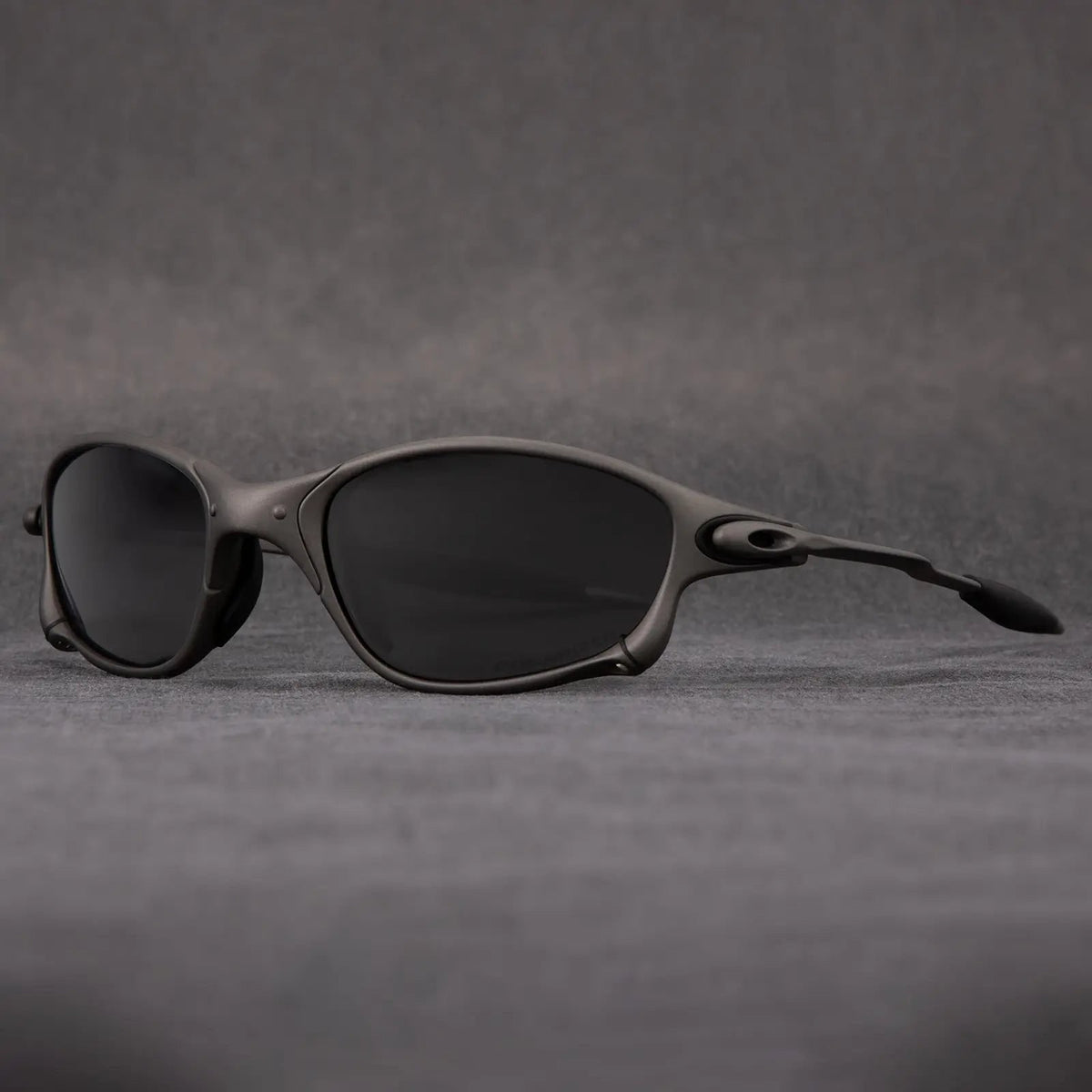 Men's Sport Sunglasses with Polarized Mirrored Lenses and Metal Frame - Image 7
