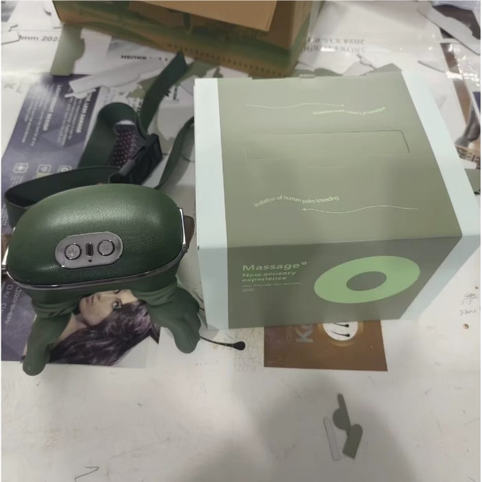 Neck Massager with Heat and Kneading for Sore and Shoulders Relief - Image 10