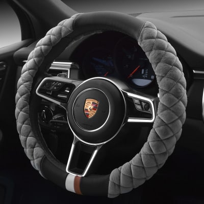 Steering Wheel Cover with Plush Quilted Diamond Pattern and Textured Grip for Car 38cm Round - Image 3
