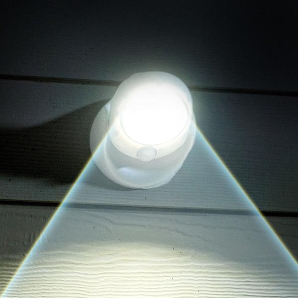 Wireless Outdoor Motion Sensor Light with Adjustable Pivoting Head and Battery Power - Image 1